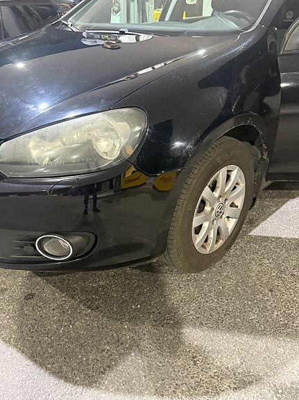 Volkswagen Golf VI 2 of 10