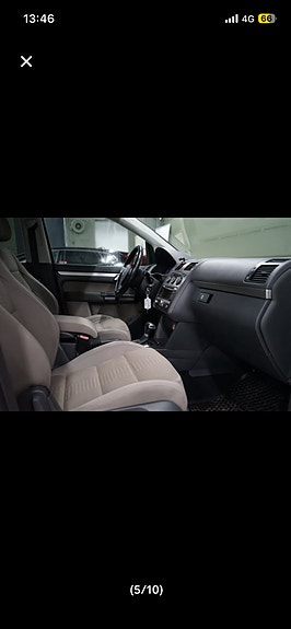 Volkswagen Touran 5 of 9