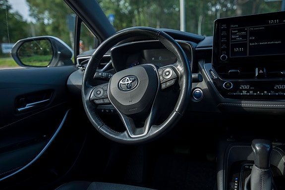 Toyota Corolla 11 of 29