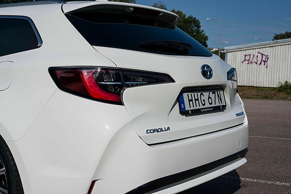 Toyota Corolla 6 of 29