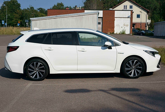 Toyota Corolla 4 of 29
