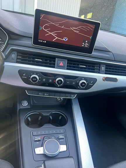 Audi A4 11 of 18