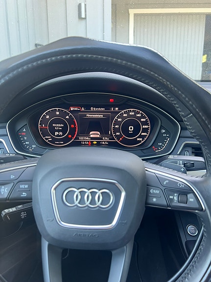 Audi A4 16 of 18