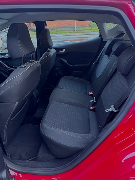 Ford Fiesta 8 of 11