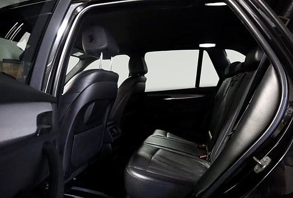 BMW X5 12 of 19