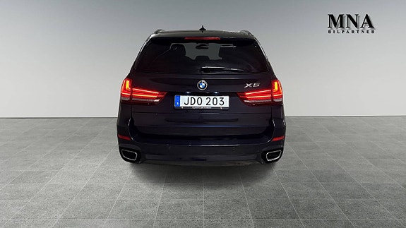 BMW X5 4 of 19