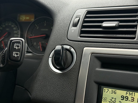 Volvo V50 22 of 30