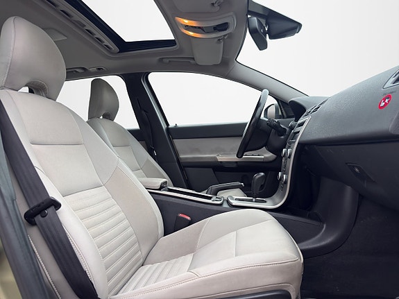 Volvo V50 16 of 30