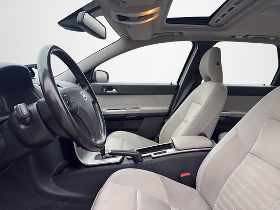 Volvo V50 13 of 30