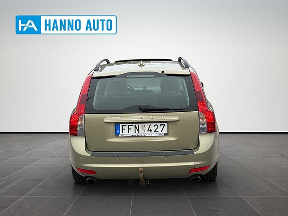 Volvo V50 4 of 30