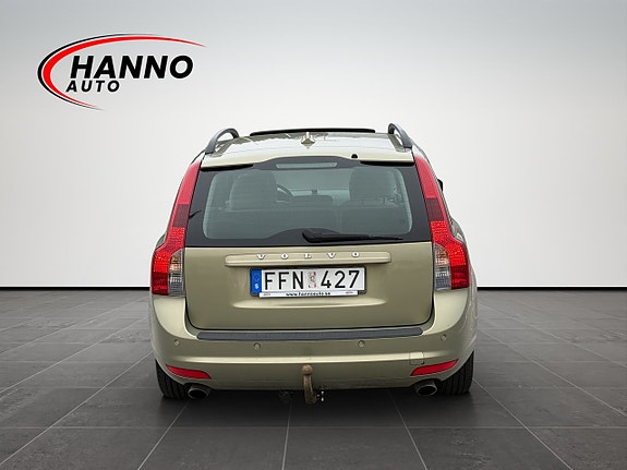 Volvo V50 4 of 30