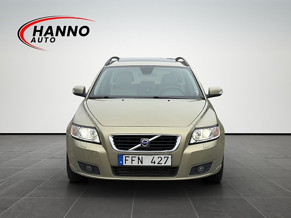 Volvo V50 8 of 30