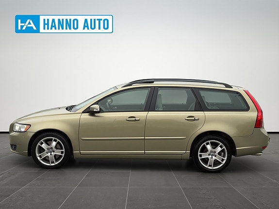 Volvo V50 2 of 30