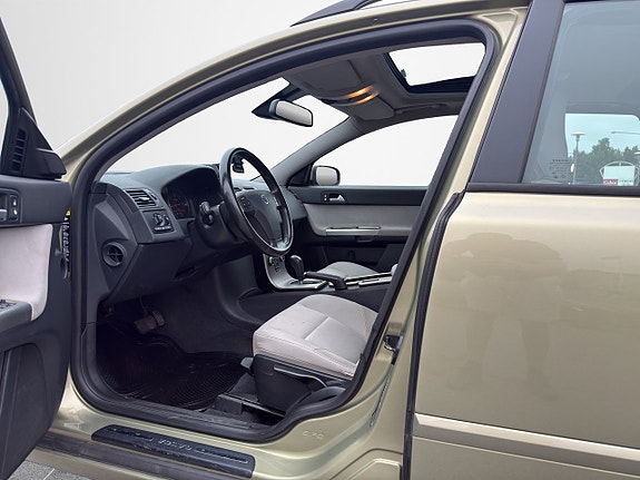 Volvo V50 12 of 30