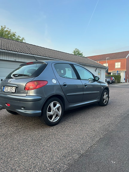 Peugeot 206 5 of 10
