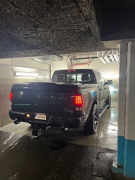 RAM 1500 2 of 6