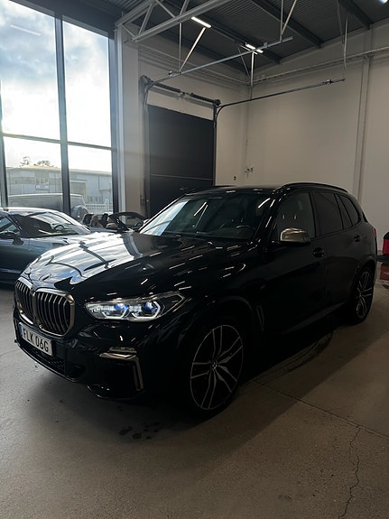 BMW X5 2 of 14