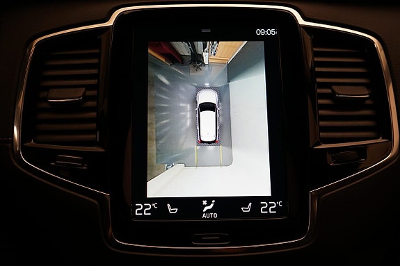 Volvo XC90 17 of 24