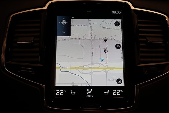 Volvo XC90 16 of 24