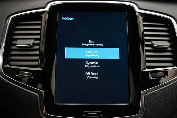 Volvo XC90 19 of 24