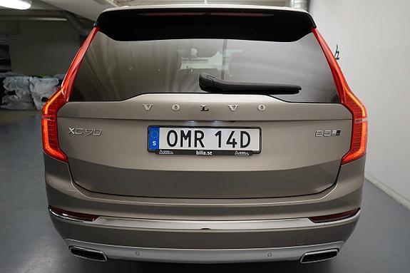 Volvo XC90 22 of 24