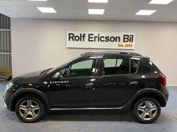 Dacia Sandero Stepway 2 of 17
