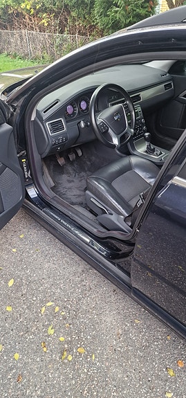 Volvo V70 6 of 7