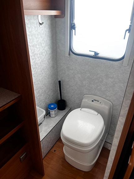 Adria Classica 613 UT 16 of 24