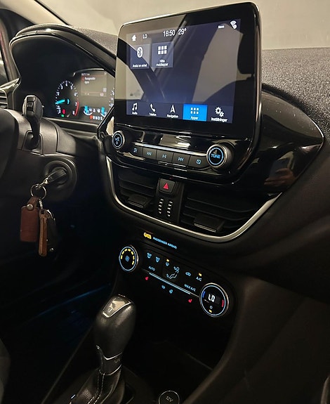 Ford Fiesta 11 of 18