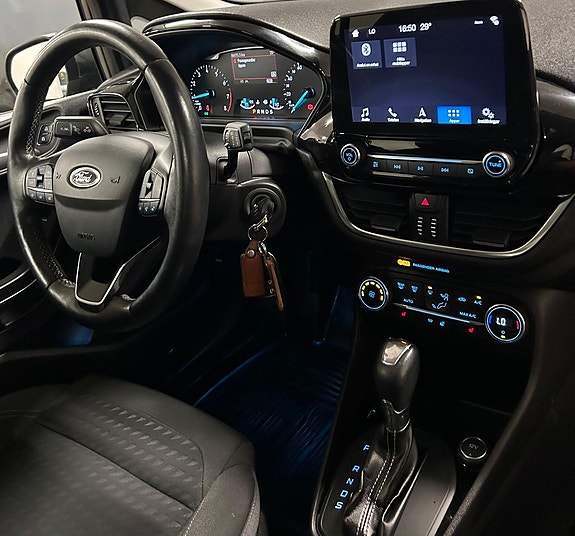 Ford Fiesta 10 of 18