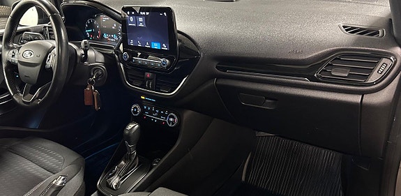 Ford Fiesta 13 of 18
