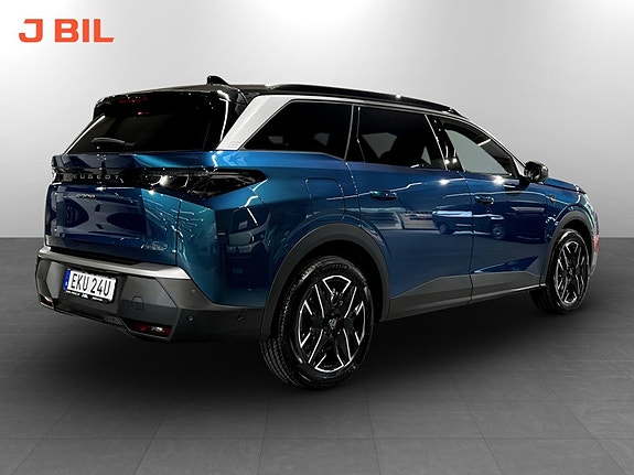Peugeot 5008 2 of 14