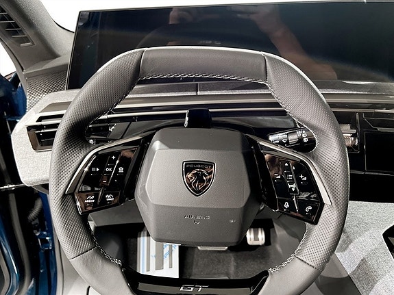 Peugeot 5008 10 of 14