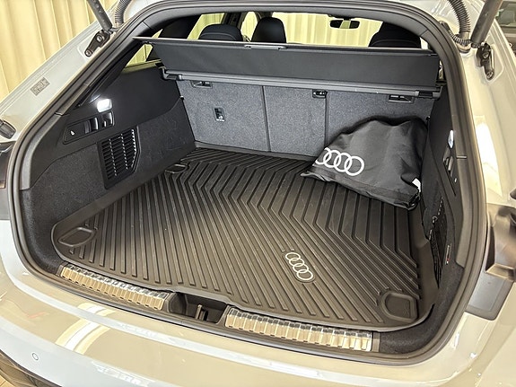 Audi A5 7 of 16