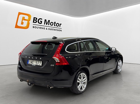 Volvo V60 4 of 23