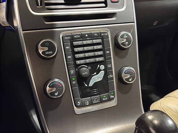 Volvo V60 20 of 23