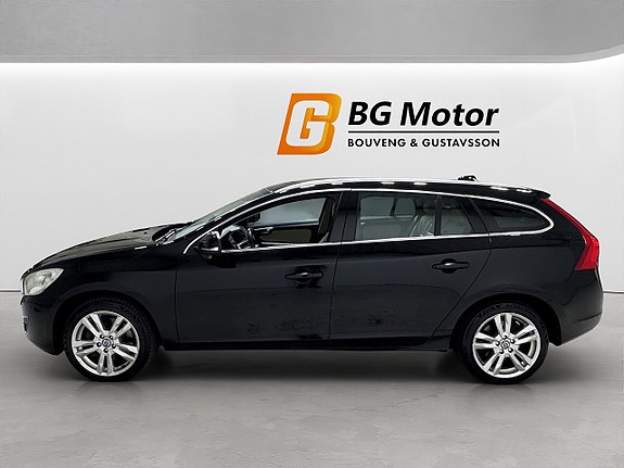 Volvo V60 7 of 23