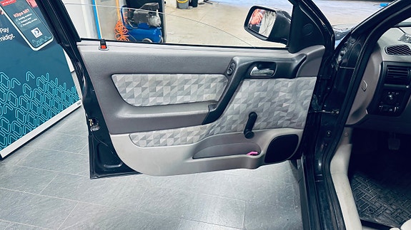 Opel Astra 13 of 17