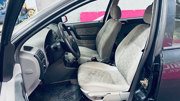 Opel Astra 16 of 17