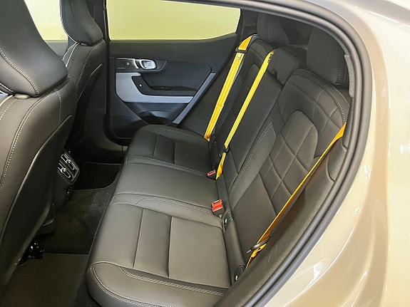 Polestar 2 7 of 18