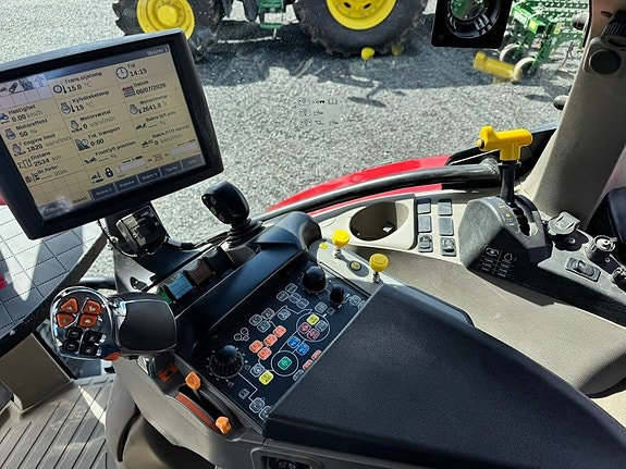 Case IH Maxxum 150 CVXDrive 6 of 9