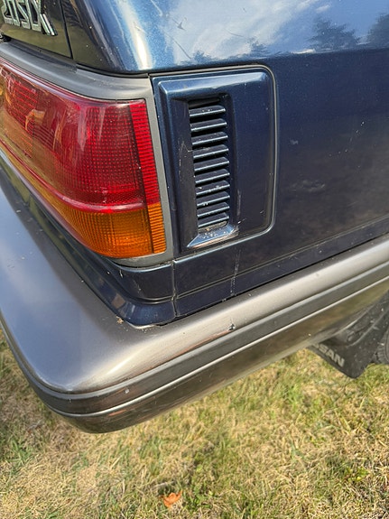 Nissan Bluebird 12 of 23