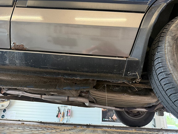 Nissan Bluebird 20 of 23