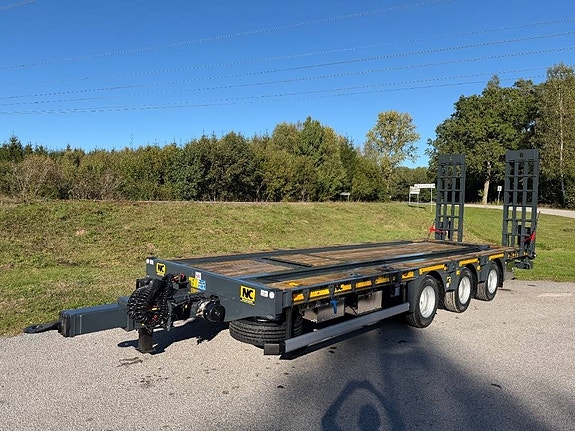 NC 3axl Lastbilskärra 25T med lastväxlarfunktion 4 of 24