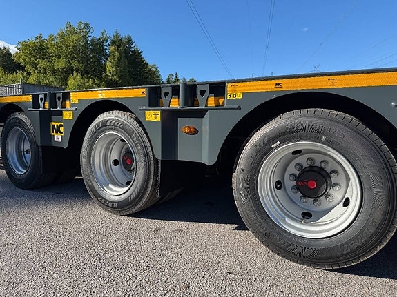 NC 3axl Lastbilskärra 25T med lastväxlarfunktion 20 of 24