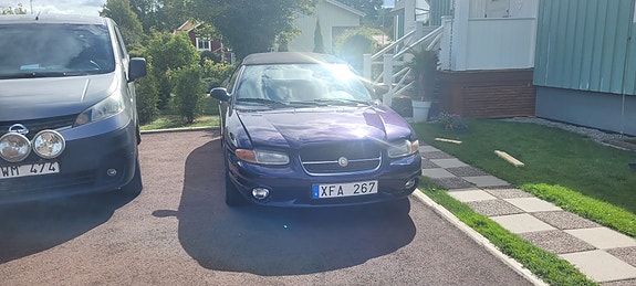 Chrysler Stratus 3 of 5