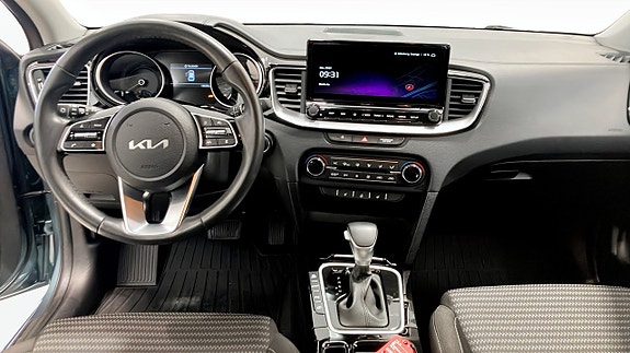 Kia Ceed 4 of 9