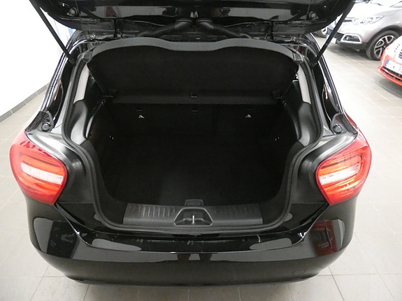 Mercedes-Benz A200 16 of 16