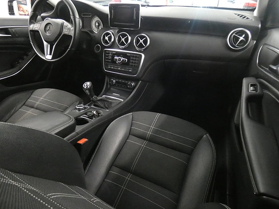 Mercedes-Benz A200 13 of 16