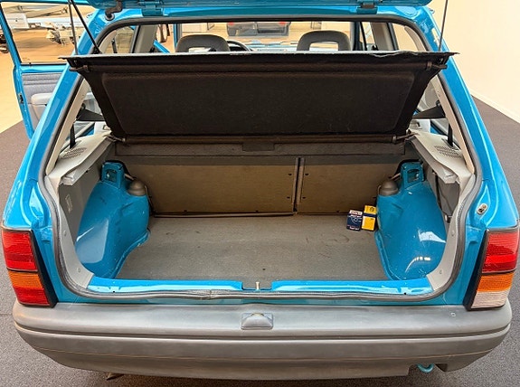 Opel Corsa 9 of 11